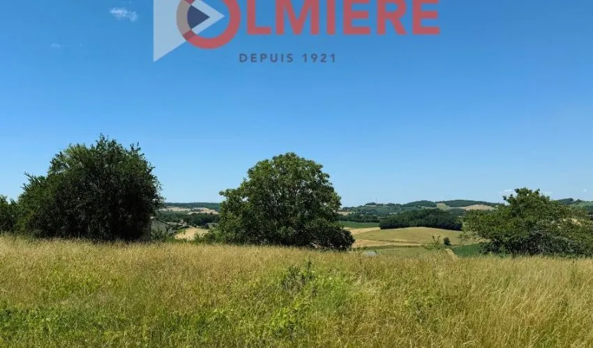 Terrain à bâtir de 1500 m² à LABESSIERE-CANDEIL (81)
