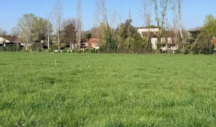 Terrain à bâtir de 725 m² à ALBI (81)
